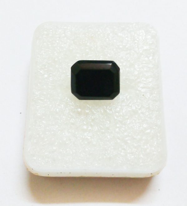 Hakik Black