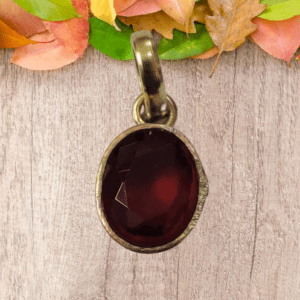 Ruby Stone Locket(रूबी रत्न लॉकेट ) In Brass For Surya Dosh Nivaran | Stone Weight 6.5 carat