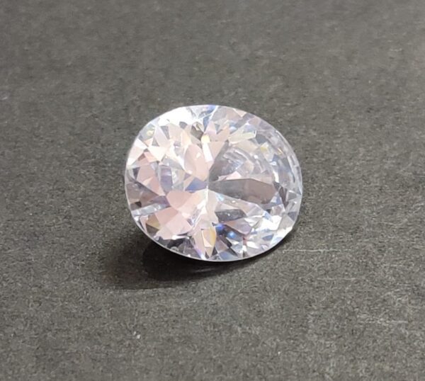 White AD | Weight 8.20 carat