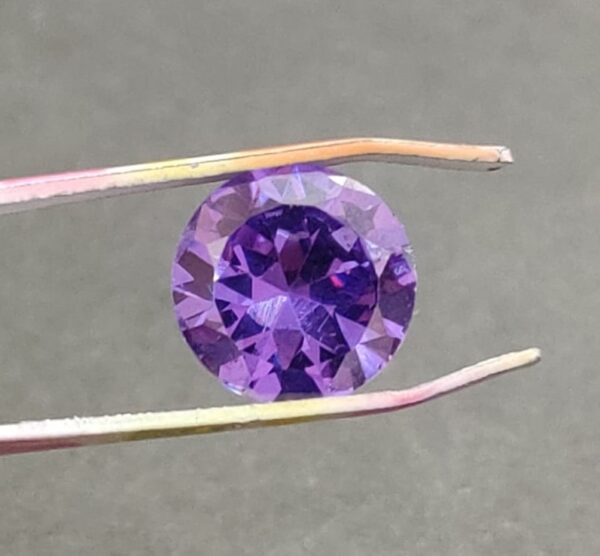 Diamond Cut Purple AD | Weight 6.90 carat