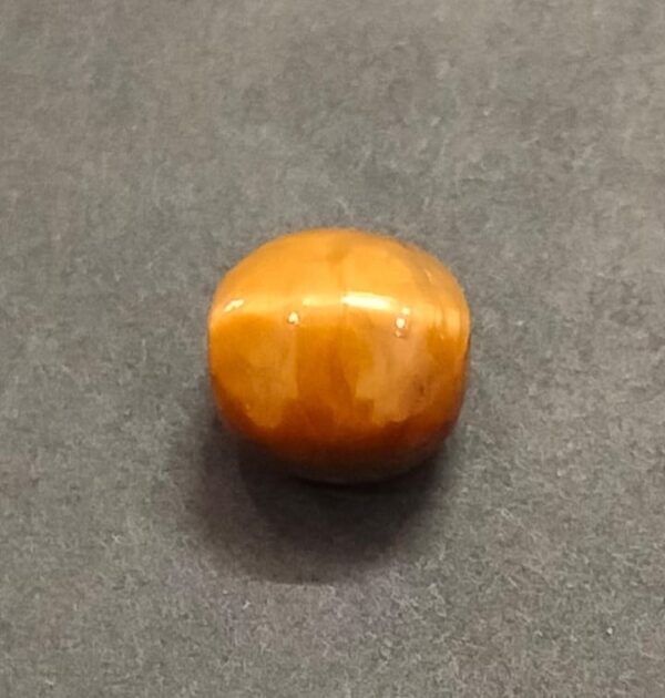 Certified Cats Eye Lahsuniya Stone (लहसुनिया स्टोन) , Weight- 9.78 carat