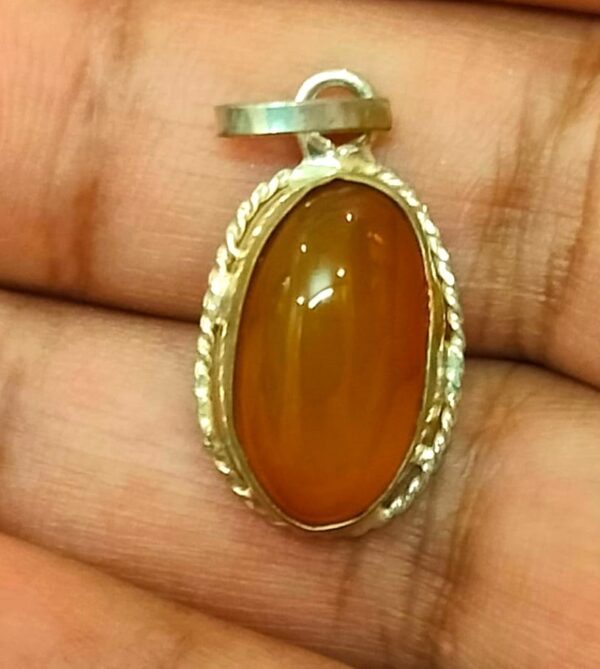 Silver Polished Brass Hakik Stone Locket 11(हकीक स्टोन लॉकेट)