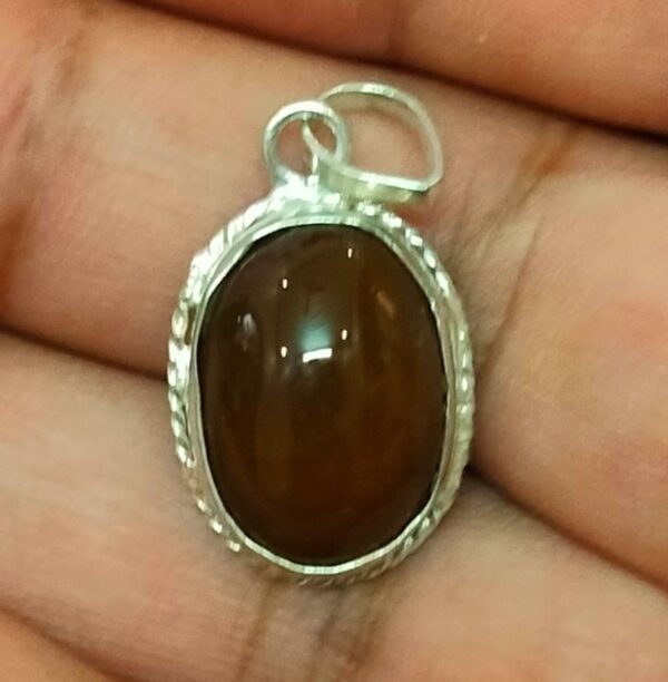 Silver Polished Brass Hakik Stone Locket 19(हकीक स्टोन लॉकेट)