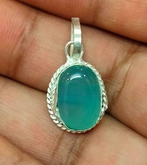 Silver Polished Brass Hakik Stone Locket 28(हकीक स्टोन लॉकेट)