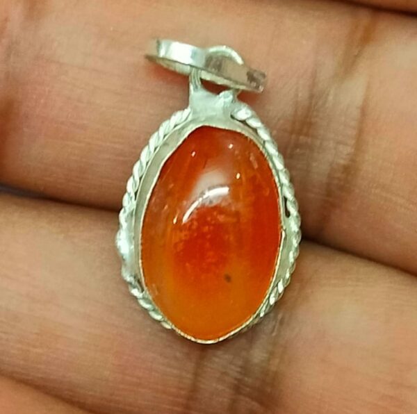Silver Polished Brass Hakik Stone Locket 4(हकीक स्टोन लॉकेट)