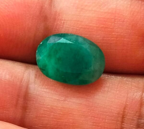 Certified Panna Emerald Stone With Certificate(सर्टिफाइड पन्ना स्टोन) | Weight- 6.51 Ratti