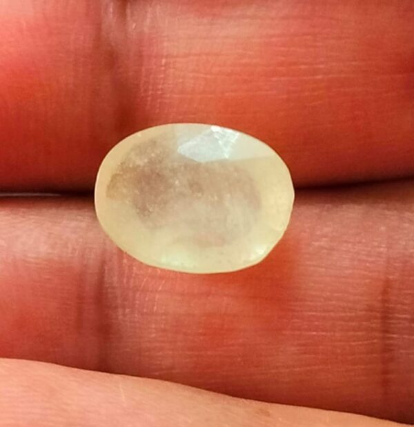 Certified Pukhraj Yellow Sapphire Stone With Certificate(सर्टिफाइड पुखराज स्टोन) | Weight- 9.64 Ratti