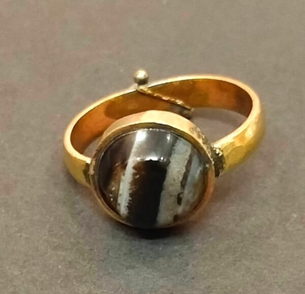 High Quality Certified Sulemani Hakik Stone Ring In Brass With Certificate(सुलेमानी हकीक स्टोन रिंग) | Size- Adjustable | Weight- 4.84 gram