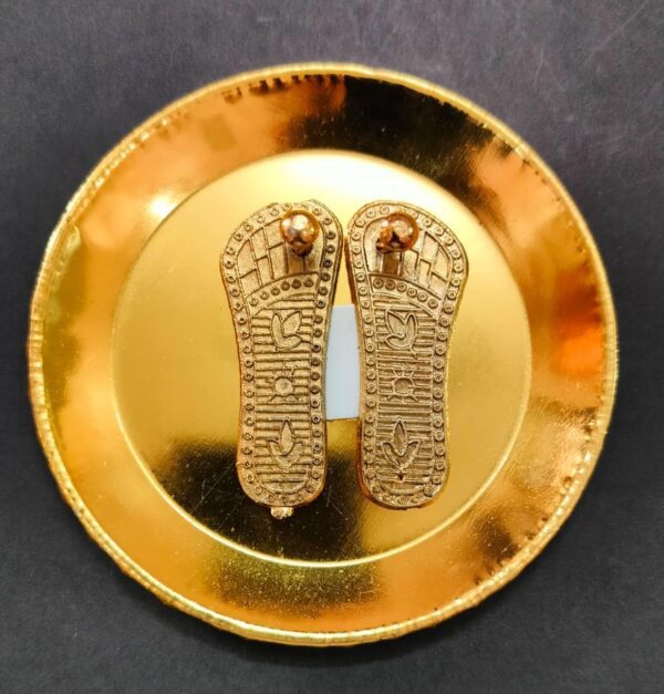 Mix Metal Charan Paduka(चरण पादुका) | Size 9 cm