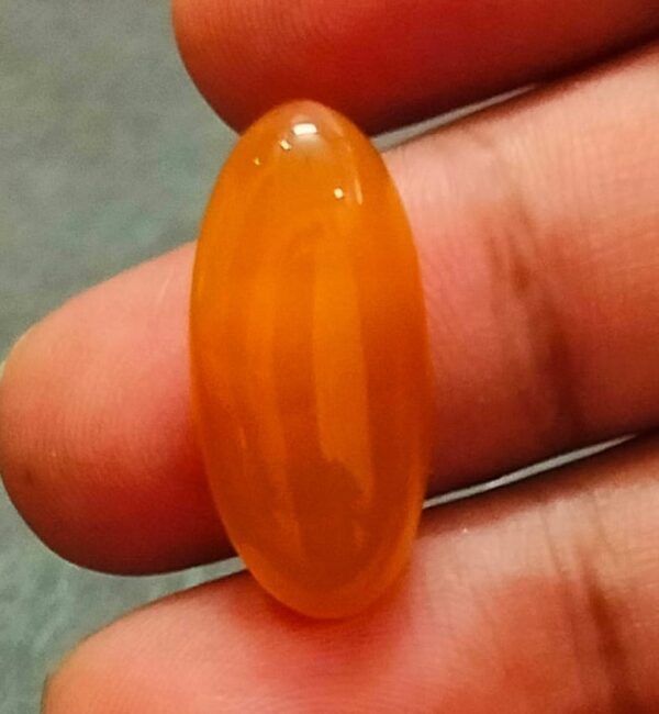 Hakik Stone (हकीक स्टोन) , Weight- 17.50 carat