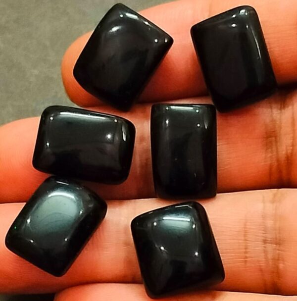 Hakik Stone (हकीक स्टोन) , Weight- 12.0 carat