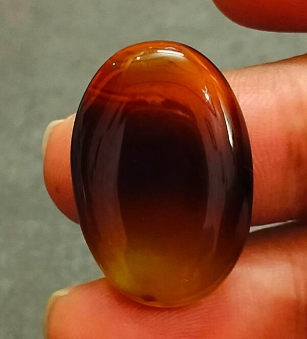 Big Size Hakik Stone (हकीक स्टोन) , Weight- 30.25 carat