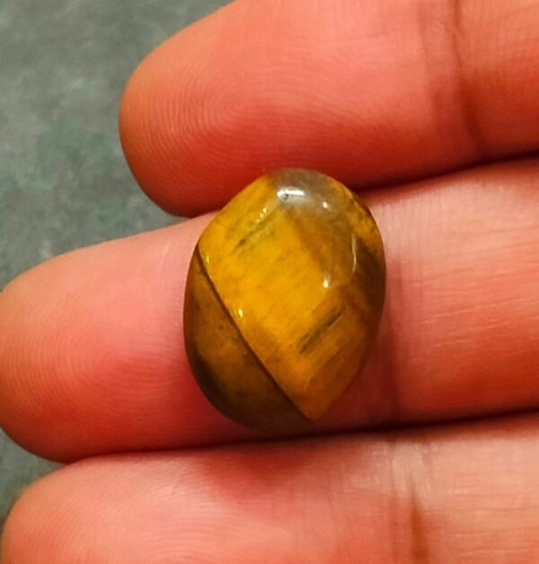 Tiger Eye Stone(टाइगरआई स्टोन ), Weight- 12.10 carat