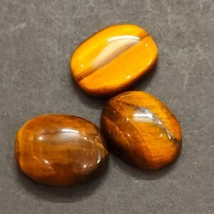 Tiger Eye Stone(टाइगरआई स्टोन ), Weight- 7.0 carat