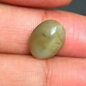 Certified Cats Eye Lahsuniya Stone (लहसुनिया स्टोन) , Weight- 7.8 carat